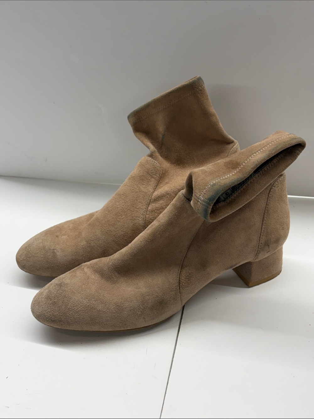 New Stuart Weitzman Women's Suede Ankle Boots in Taupe Size 7B